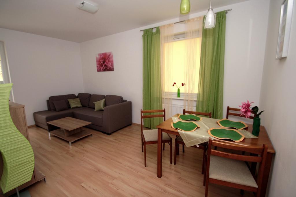 100-sio Apartment