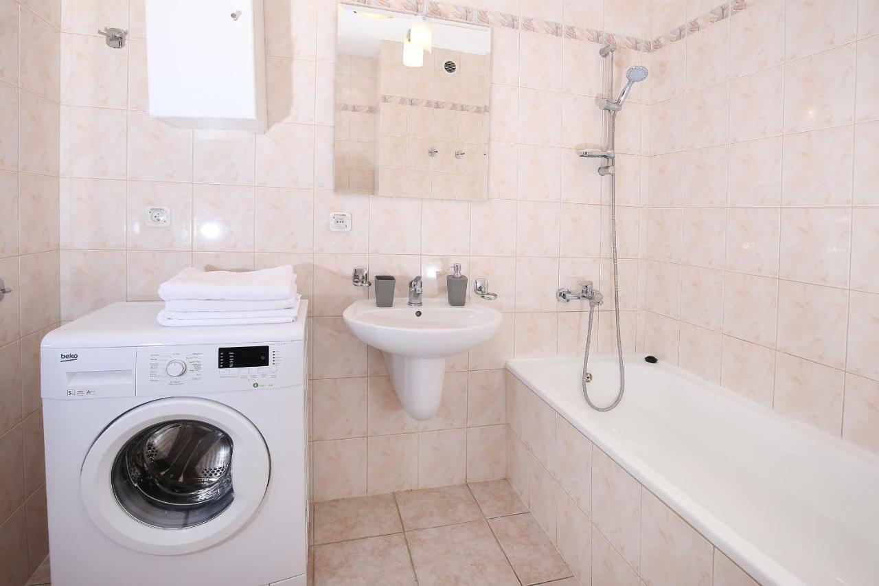 100-sio Apartment
